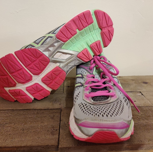 Gray and Pink ASIC size 10 - Picture 3 of 7